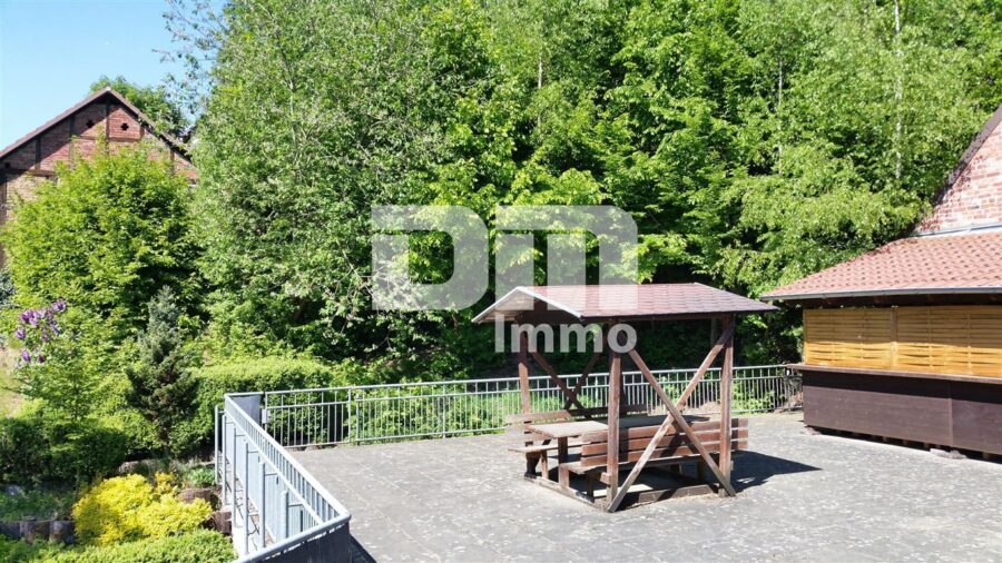 Opulente Gästehausanlage mit 13 Zimmern,2 Sälen,Gastronomiebetrieb + Betreiberwohnung - OG Gebäudeteil 3 Dachterrasse